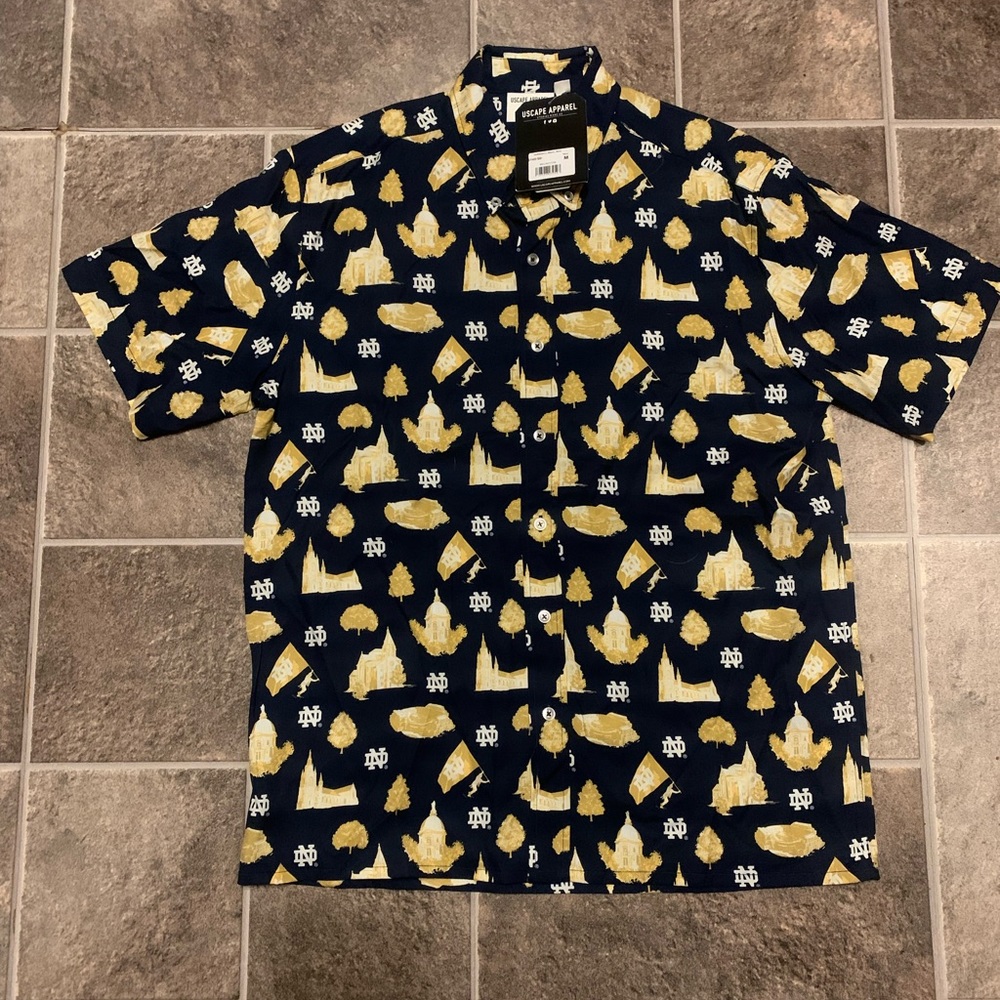 $150 Notre Dame Fighting Irish Logo Camp Shirt Mayor Navy Uscape Apparel, M